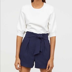 🌴H&M NAVY SHORTS